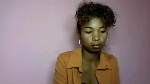 sisybelle online show from August 11, 2:35 am