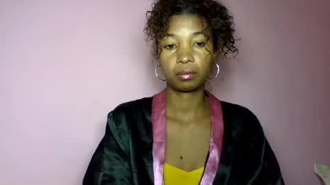 sisybelle online show from August 11, 11:56 am