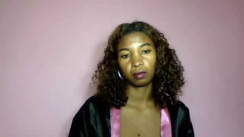 sisybelle online show from August 12, 2:41 pm