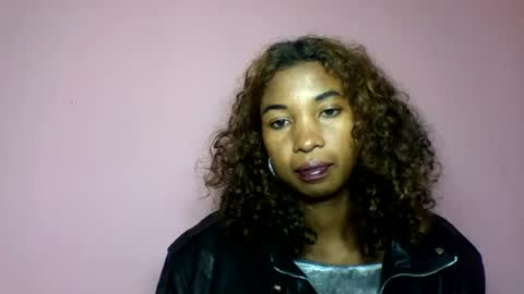 sisybelle online show from August 12, 8:55 pm
