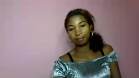 sisybelle online show from August 14, 8:51 am