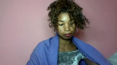 sisybelle online show from August 15, 11:58 am