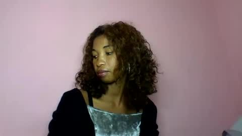 sisybelle online show from August 15, 1:04 pm