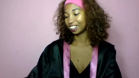 sisybelle online show from August 16, 5:55 am