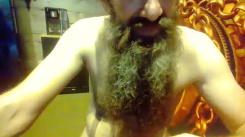 sitonmybeardxxx online show from June 26, 12:03 am
