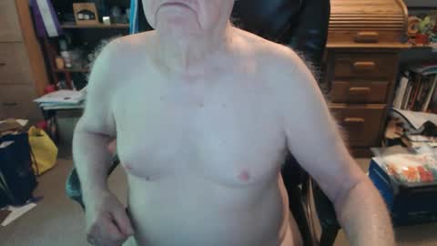 sjbottomboi online show from May 29, 3:36 pm