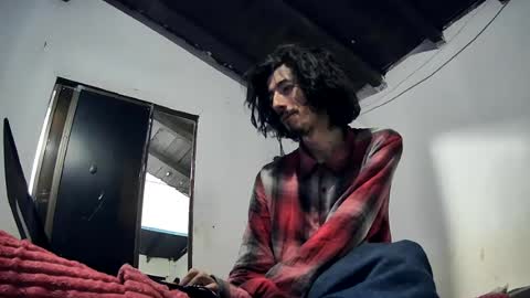 sk8sir online show from August 7, 3:06 am