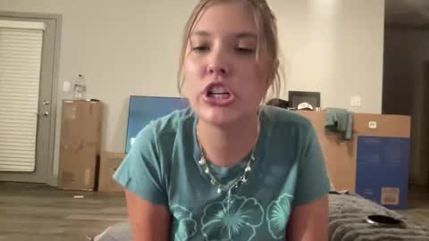 skiimaskabby online show from June 10, 1:34 am