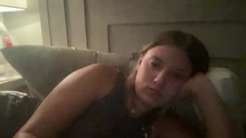 skiimaskabby online show from June 15, 6:44 am