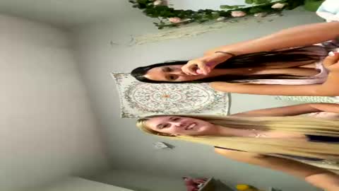 skiimaskabby online show from August 2, 11:55 pm