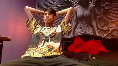 skinny_boy_x online show from August 18, 2:39 am