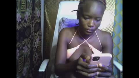 Linda independent model online show from July 31, 11:43 pm