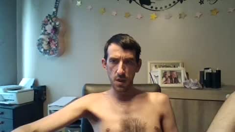 SkinnyBigCock2 online show from August 16, 3:16 pm