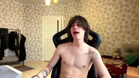 skinnyfitboy online show from May 2, 11:03 am