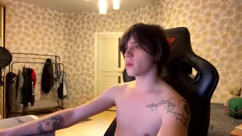 skinnyfitboy online show from May 14, 1:54 pm