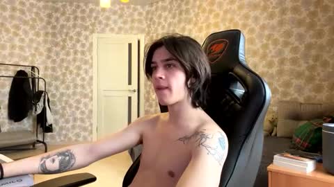 skinnyfitboy online show from May 16, 10:26 am