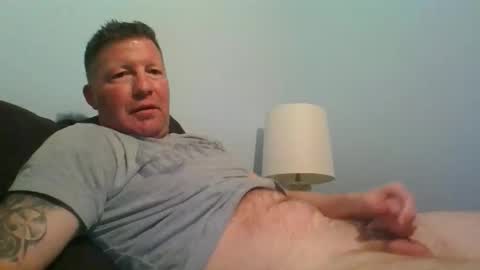 skinnymeat858205 online show from March 28, 3:24 am