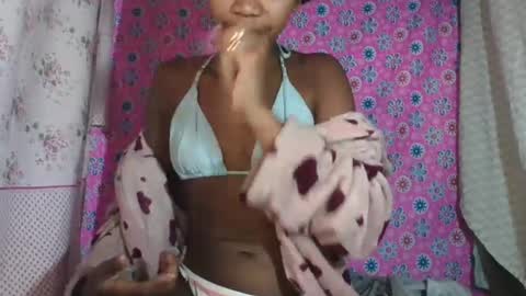 skinygirl2 online show from July 11, 7:53 pm