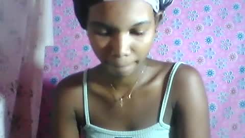 skinygirl2 online show from August 18, 9:37 am