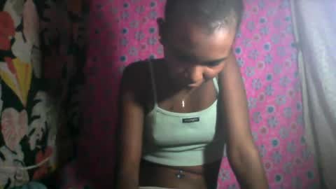 skinygirl2 online show from August 18, 11:49 am