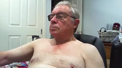 Skipper1970 online show from April 6, 11:58 am