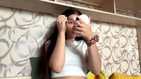 Mia online show from July 29, 10:22 am