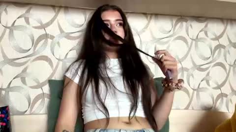 Mia online show from July 29, 2:46 pm