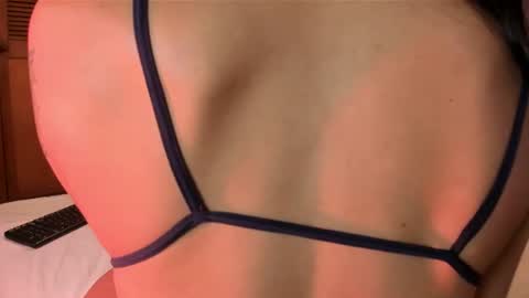 sky_caroline online show from August 13, 9:51 pm