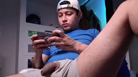 sky_wild online show from August 8, 10:21 pm