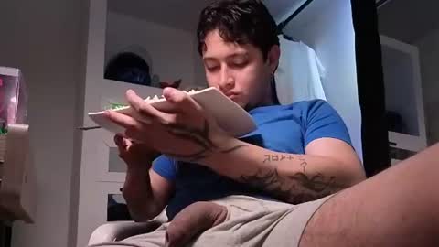 sky_wild online show from August 9, 8:54 pm