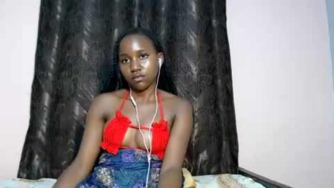 skyebony2 online show from August 13, 8:39 am