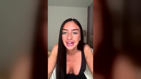 Skye online show from July 3, 2:08 pm