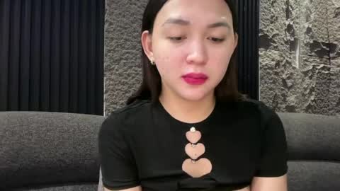 skylarvox_ online show from August 6, 5:28 am