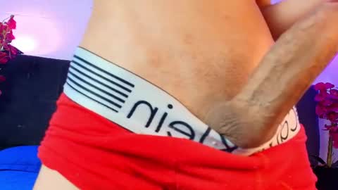skylen_snow online show from July 8, 8:18 am