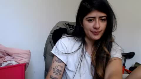 Skyler online show from August 12, 4:53 pm