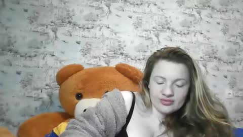 Skyler online show from April 8, 3:54 pm