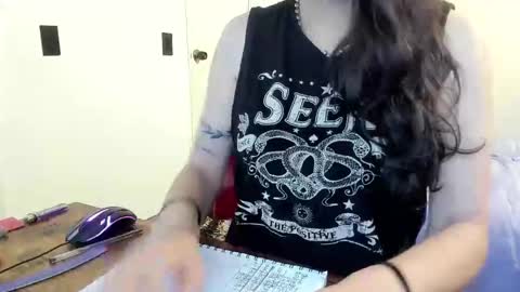 skylerwithe007 online show from May 20, 9:38 pm