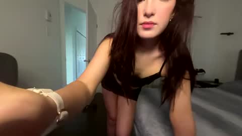 Skylie online show from August 6, 2:27 pm