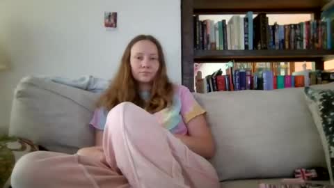 skywinters online show from July 30, 2:02 pm