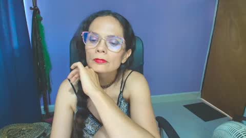 SlaveFuck online show from May 13, 8:31 pm