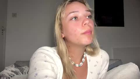 Olivia online show from July 28, 10:38 pm