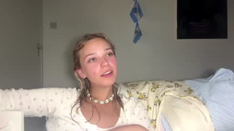 Olivia online show from July 29, 9:11 pm