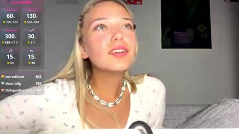 Olivia online show from August 10, 10:33 pm