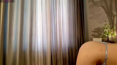 lErok online show from August 14, 12:53 pm