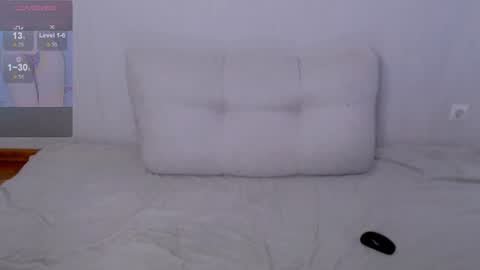 sleepy_ash_ online show from July 4, 1:57 pm