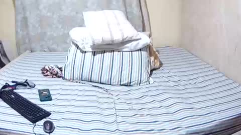 slender_sweetbabe online show from August 8, 9:15 pm