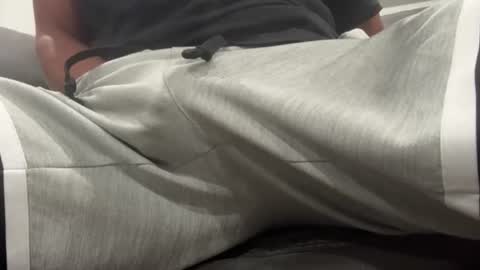 slick2285 online show from August 8, 8:36 am
