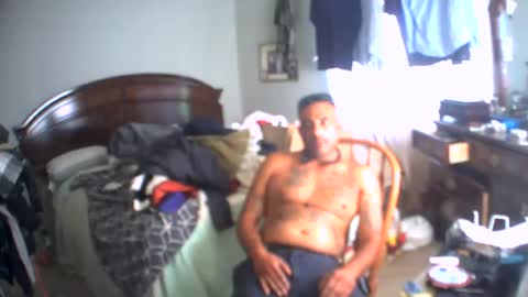 slickstre online show from July 3, 4:31 pm
