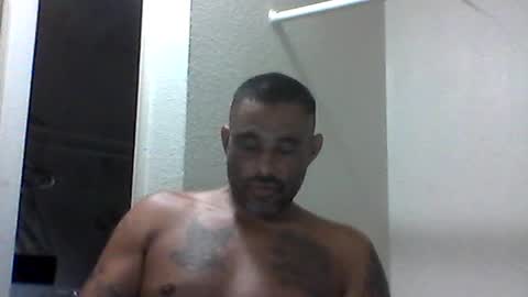 slickstre online show from August 5, 10:02 am