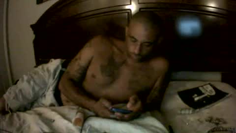 slickstre online show from August 8, 7:52 am